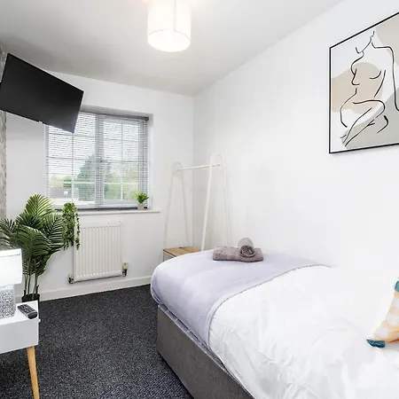 Apartment Delightful House With Garden *