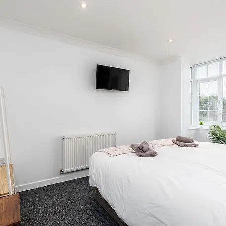 Apartment Delightful House With Garden *