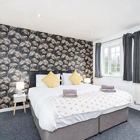 Delightful House With Garden Apartment Sherburn in Elmet