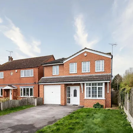 Apartment Delightful House With Garden Sherburn in Elmet