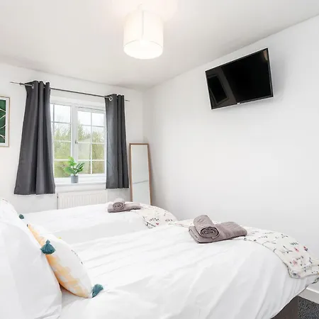 Delightful House With Garden * Sherburn in Elmet